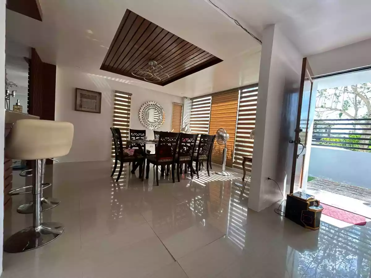 Rush Sacrifice Sale House & Lot — House and Lot in Iloilo City, Iloilo, Philippines — Photo 7