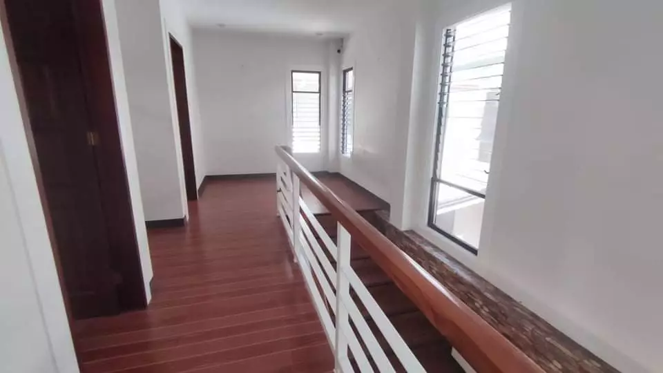 House and lot for sale - photo 3