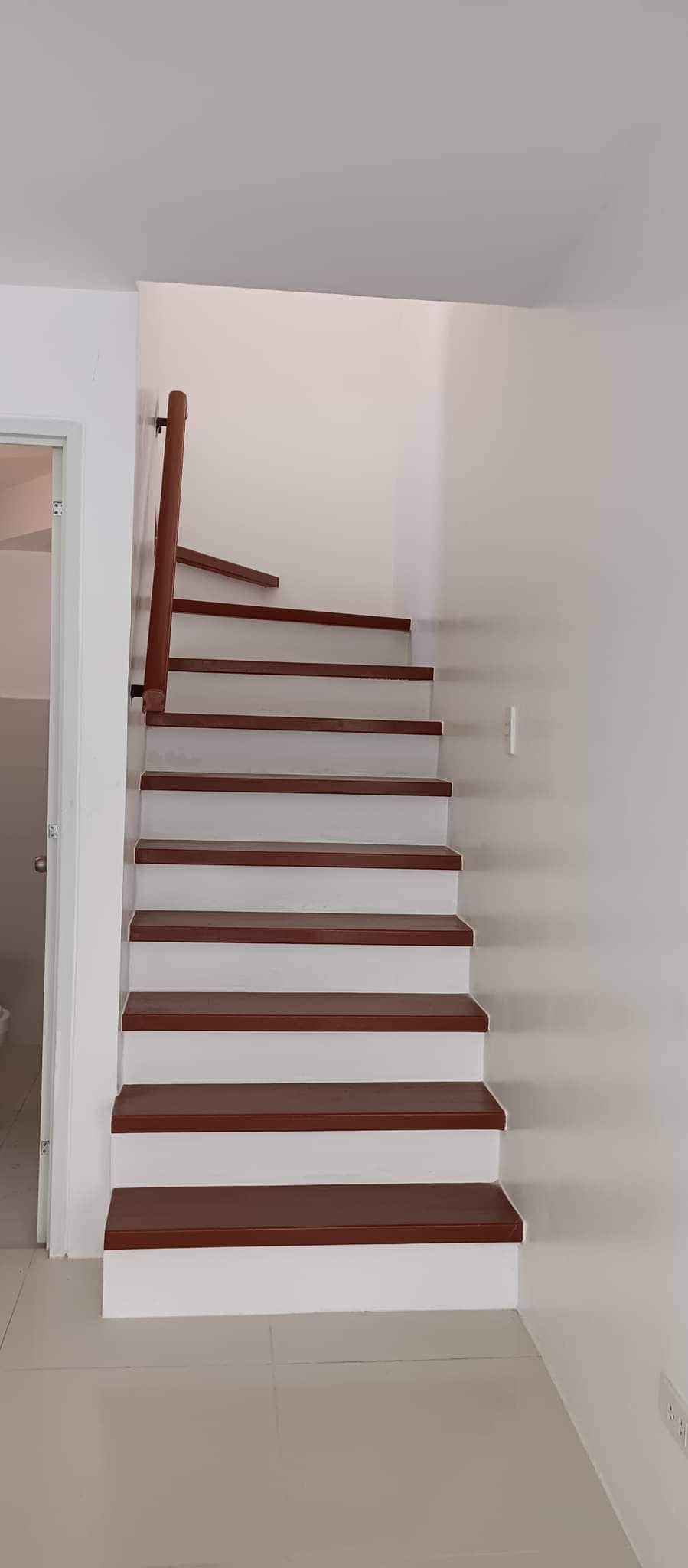 FOR RENT 2-STOREY TOWNHOUSE UNIT - photo 5