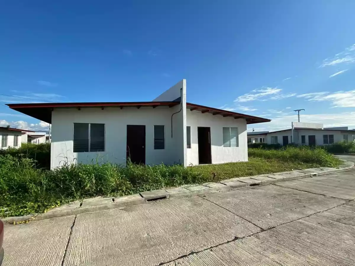 Inner house and lot