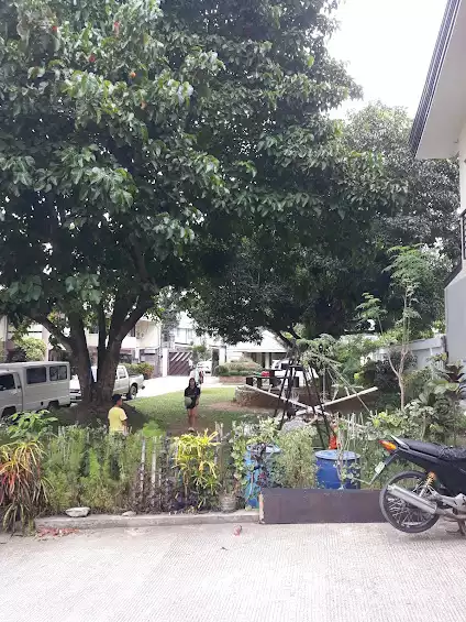 For rent  unfurnished studio unit in Talamban cebu city walking distance in Robinsons Time square - photo 5