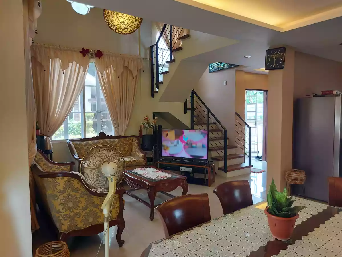 House and lot - photo 4