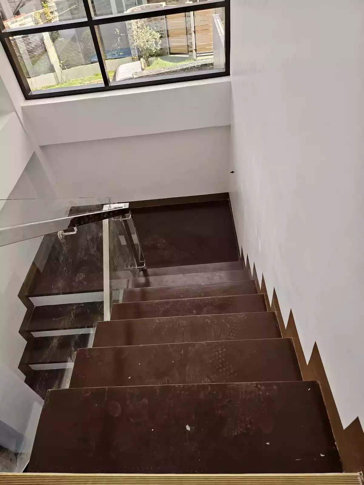 Open photo 11 of 28 — 4 Bedrooms with Balcony and Pool