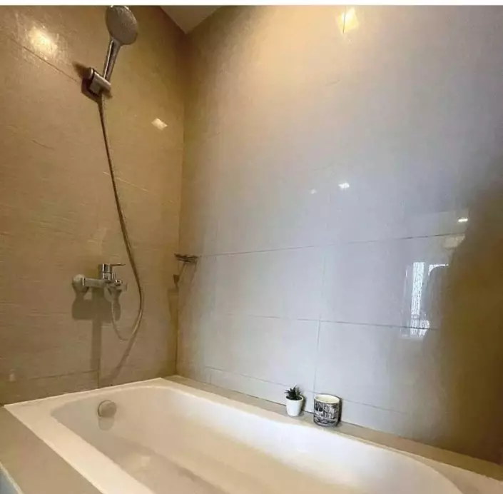 2 BR CONDO UNIT FOR RENT AT 8 NEWTOWN BOULEVARD - photo 7