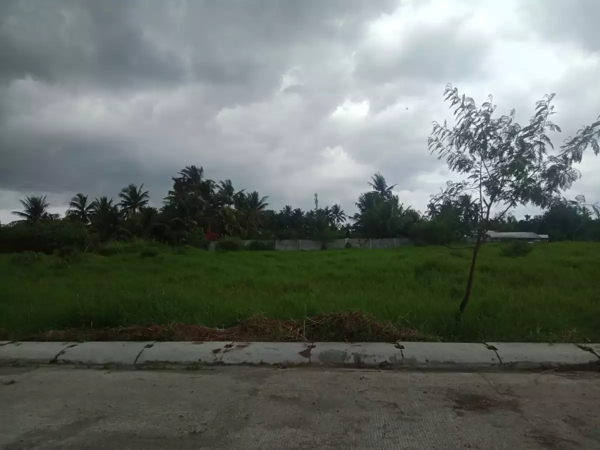 240sqm Lot Only in Lagao Gensan for Sale! - photo 3