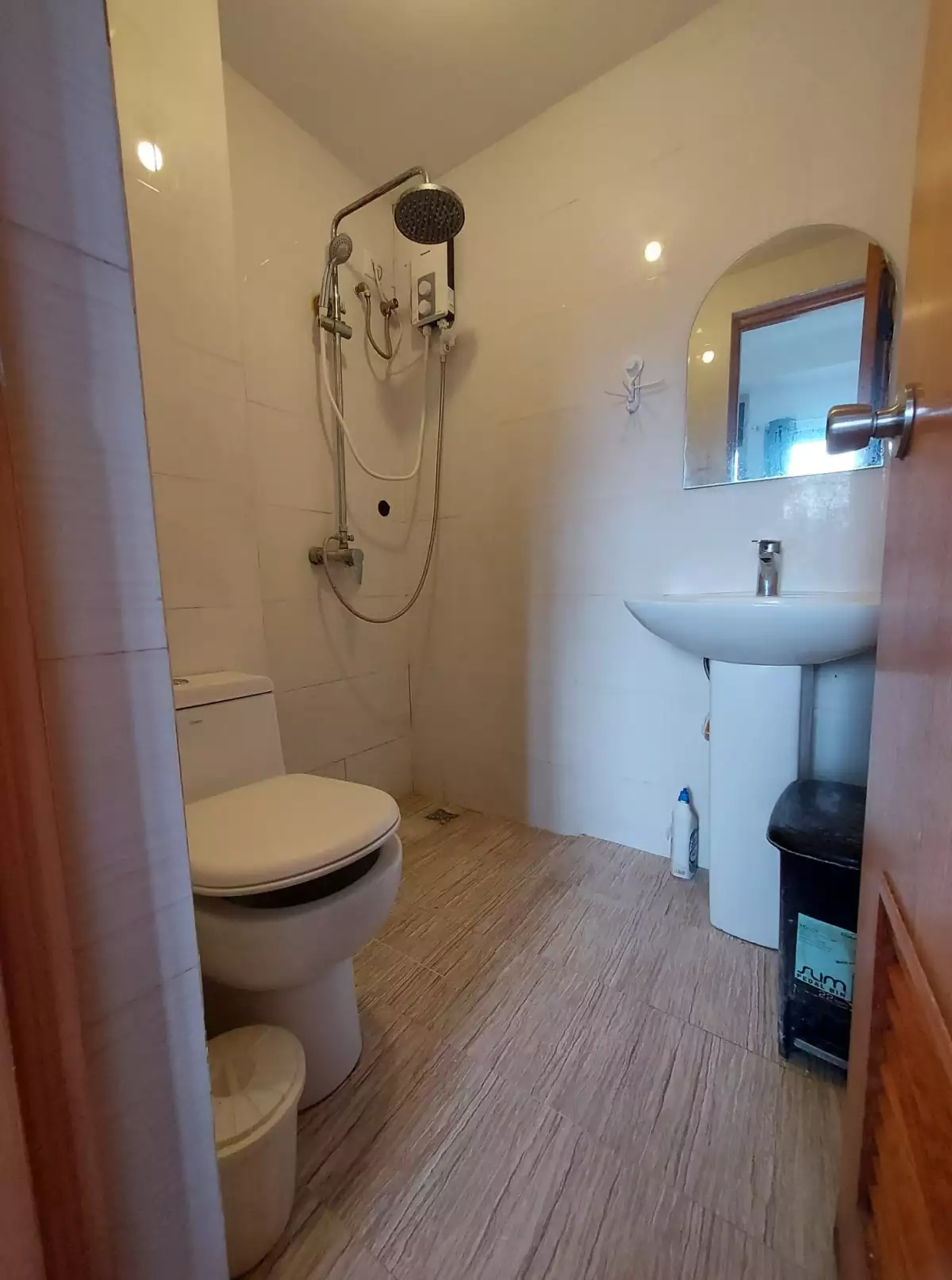 Jay Arbo — 1 Bedroom in P. Almendras Street, Cebu City, Central Visayas — Photo 2
