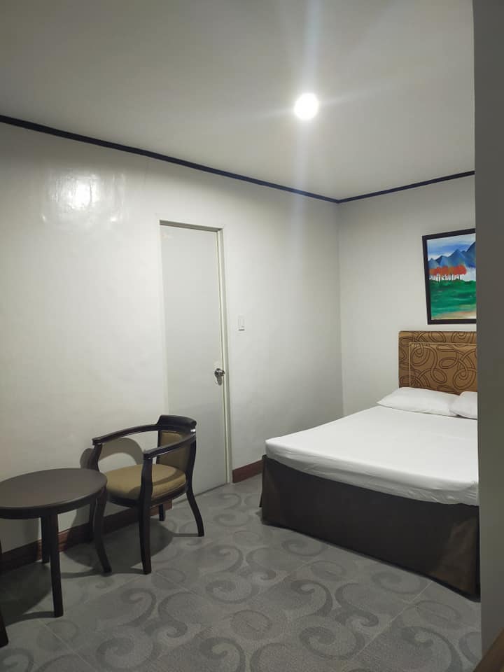 Fully furnished 16 rooms 13 toilet and bath, 1 commercial space hotel type property for sale in Poblacion Baclayon Bohol 18M — Hotel in Baclayon, Bohol, Philippines — Photo 6