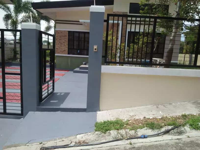 Davao for RENT Ilumina estates corner H&L Bungalow 3BR — House and Lot in Communal Road, Buhangin, Davao City — Photo 5