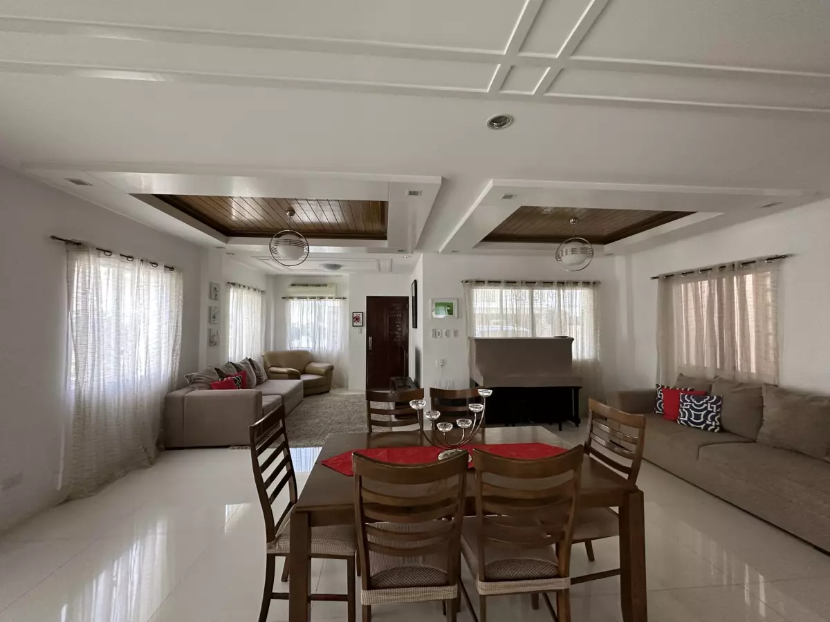 BEAUTIFUL HOUSE AND LOT — House and Lot in Cebu, Philippines — Photo 3
