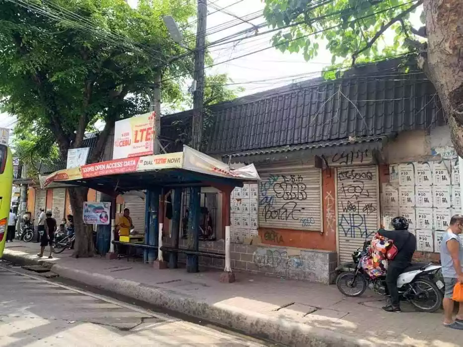 COMMERCIAL LOT & BUILDING FOR SALE IN BULACAO, CEBU CITY - photo 4