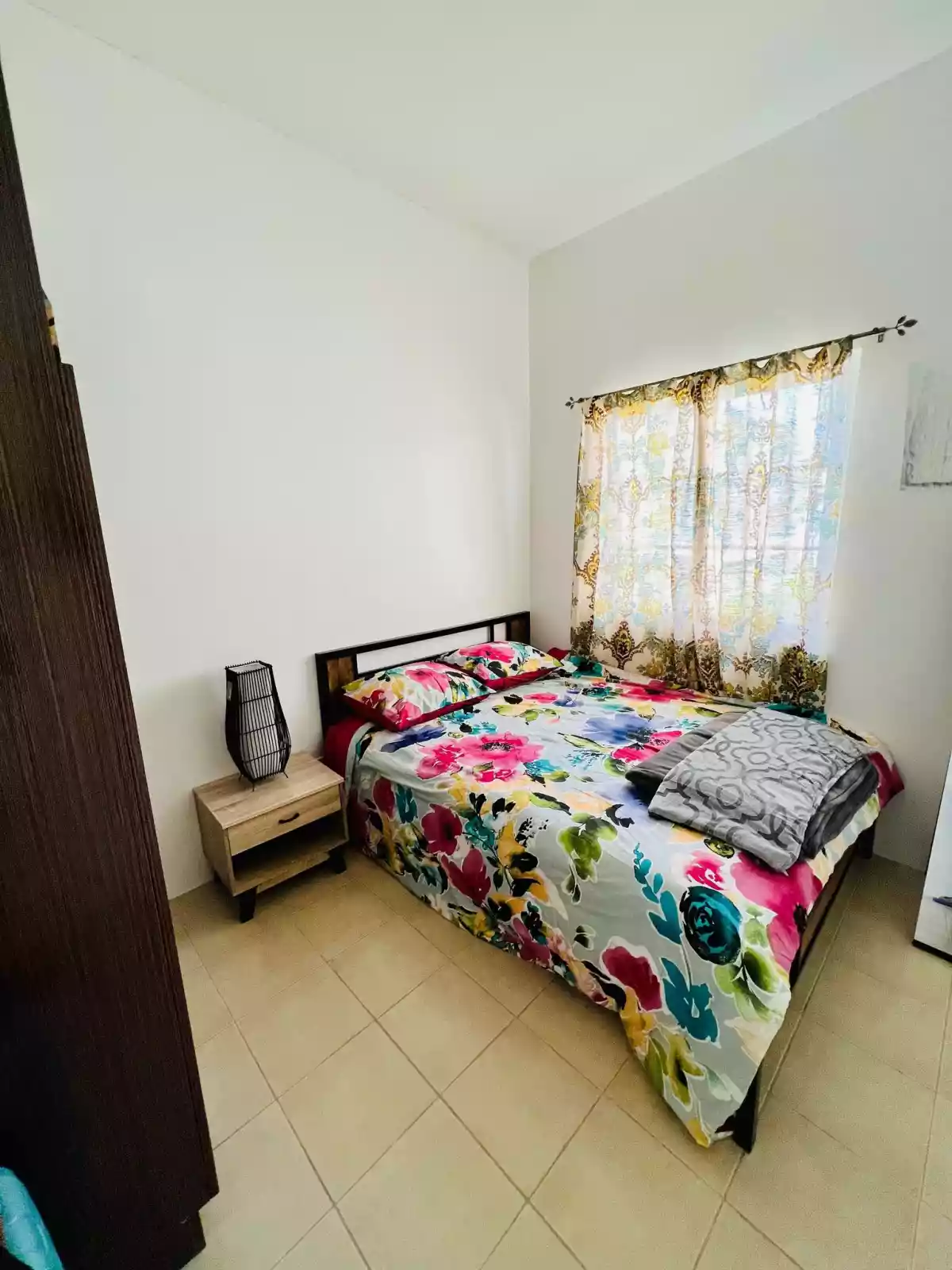 Open photo 17 of 19 — 3 bedroom, 1 toilet and 1 bath, Fully-Furnished