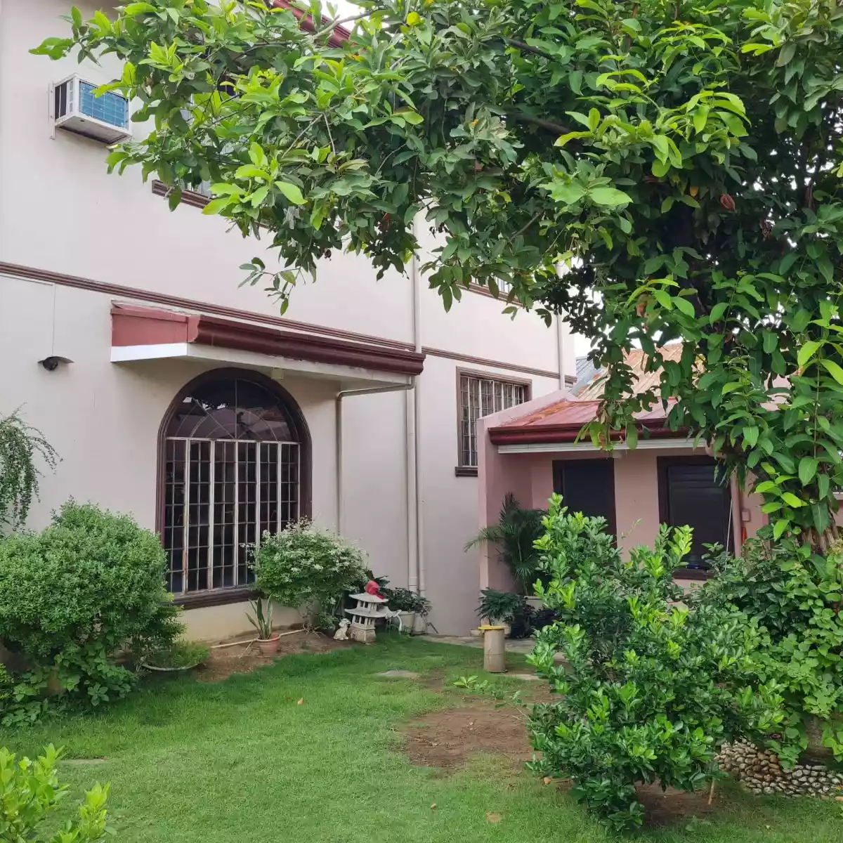 Big House and Lot near National Highway — House and Lot in Mandaue City, Cebu, Philippines — Photo 5