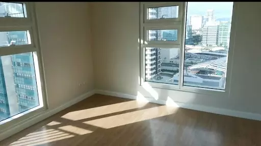 Open photo 15 of 27 — 2 Bedrooms Unit For SALE in Solinea Tower 1 