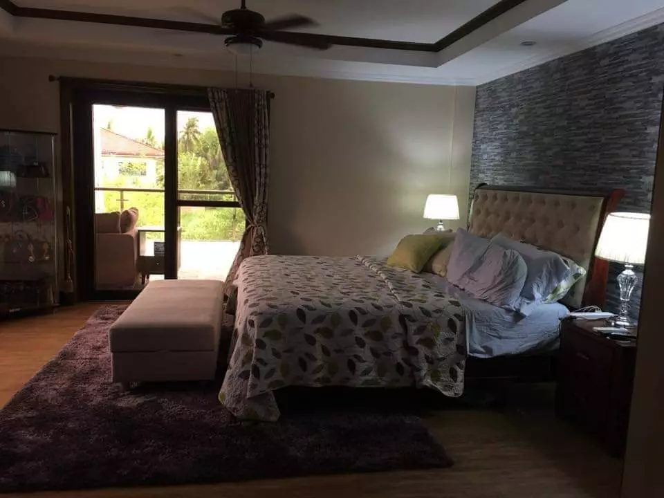 BRAND NEW 2 Storey House & Lot READY FOR OCCUPANCY  - photo 3