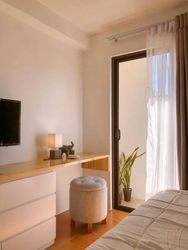 Clean and Sleek Studio Unit — Studio in Pres. Magsaysay Street, Cebu City, Philippines — Photo 6