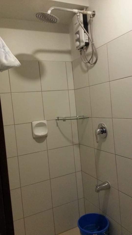 Condo For rent studio unit - photo 6