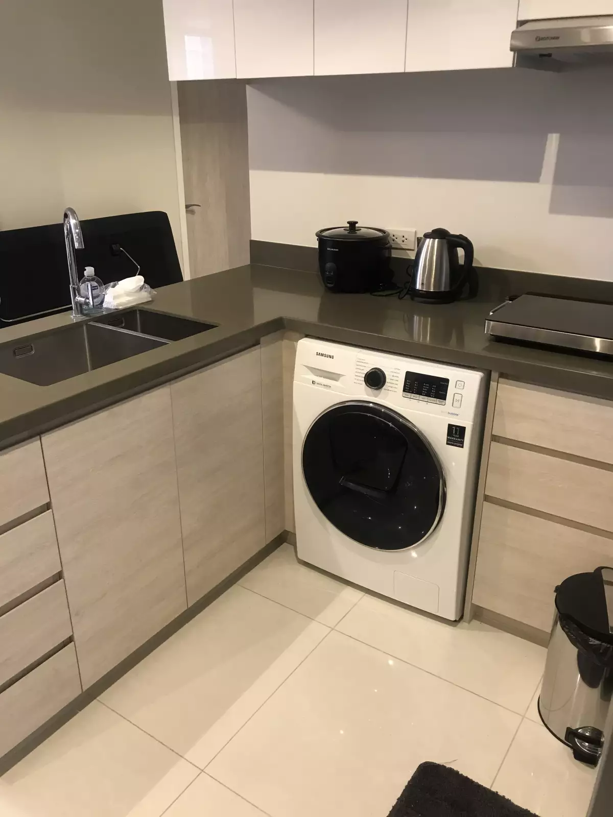 Condo Unit fully furnished - photo 2
