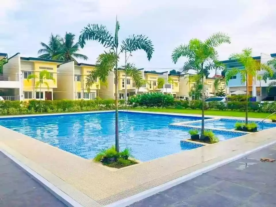 2 STOREY TOWNHOUSE