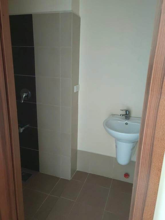 Rush For SALE 1 Bedroom Condominium Unit at Taft East Gate — 1 Bedroom in Pope John Paul II Avenue, Cebu City, Central Visayas — Photo 2