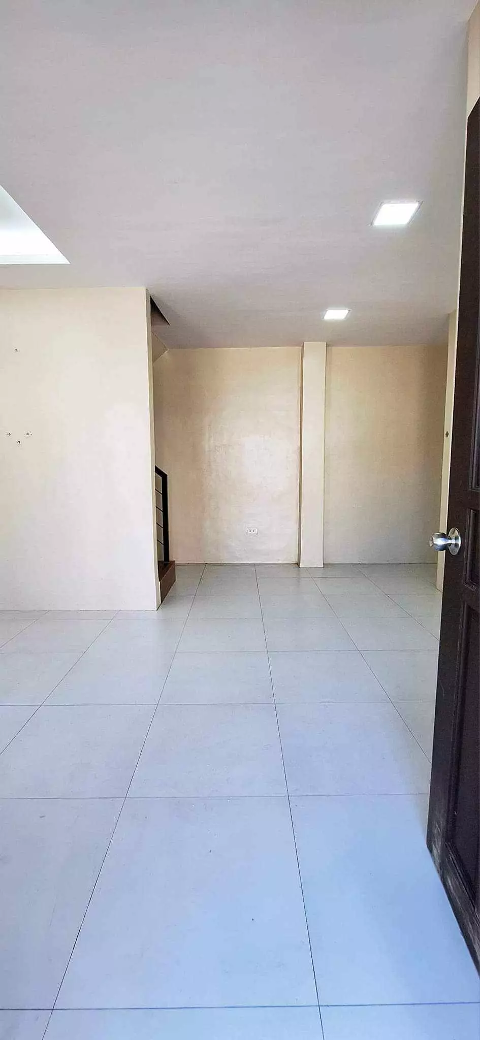 TWO-STOREY SINGLE ATTACHED HOUSE FOR RENT - photo 5