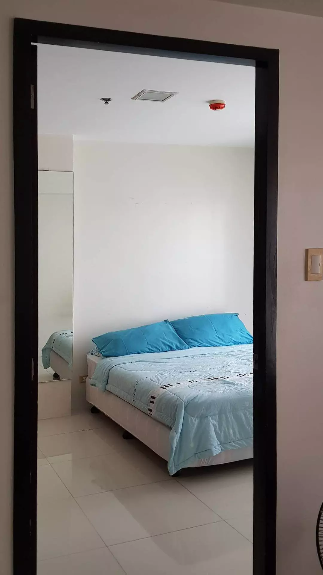 1-Bedroom Condo Unit For Sale or Rent at Bamboo Bay Community in Mandaue City — 1 Bedroom in Hernan Cortes Street, Mandaue City, Central Visayas — Photo 3