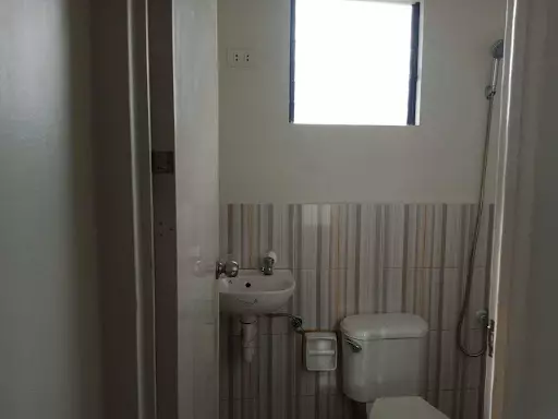FOR RENT: TOWNHOUSE UNIT AT CASAMIRA SOUTH — Townhouse in City of Naga, Cebu, Philippines — Photo 7