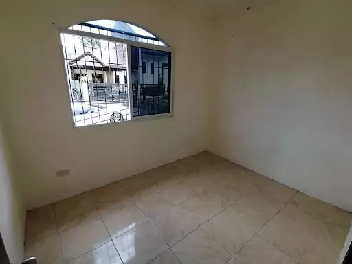 Open photo 17 of 18 — Villa purita pakigne minglanilla for rent
