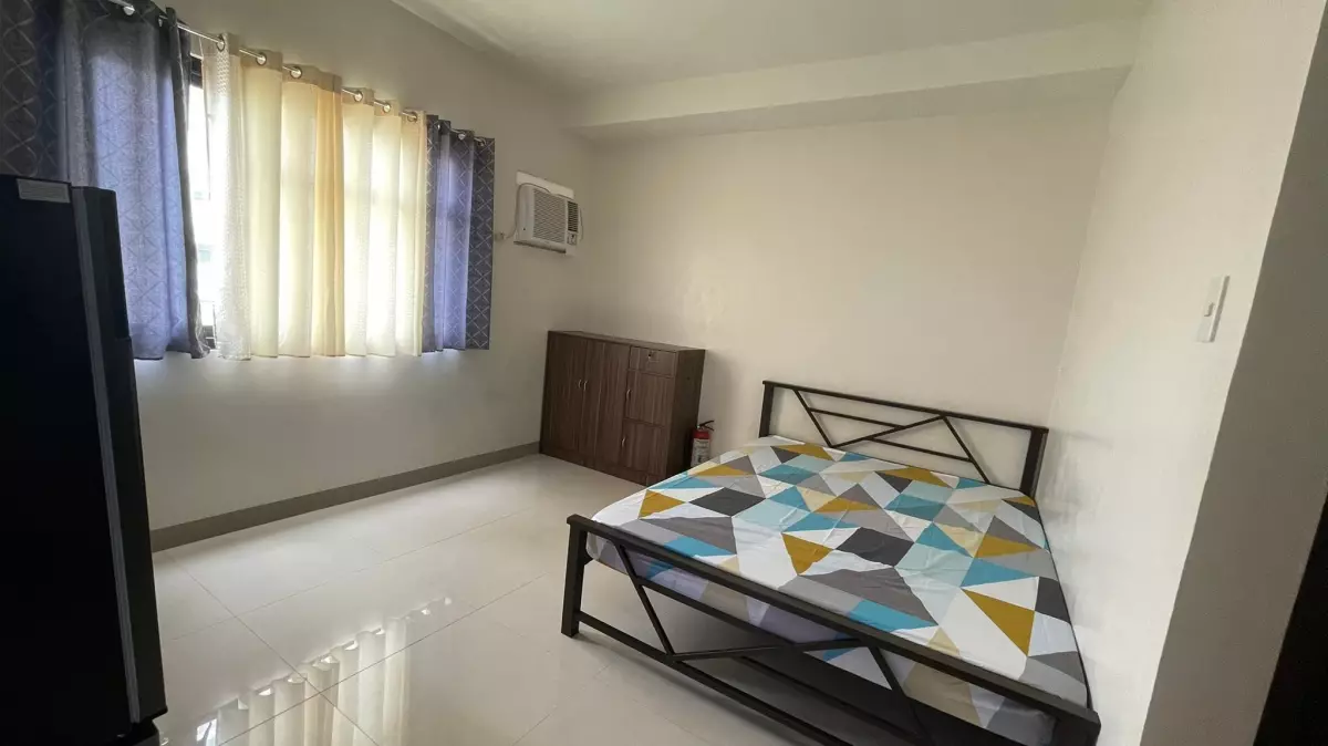 Semi-Furnished Studio Unit in Casa Mira Tower 2 Labangon For Rent @ 12K/Month — Studio in Labangon, Cebu City — Photo 4
