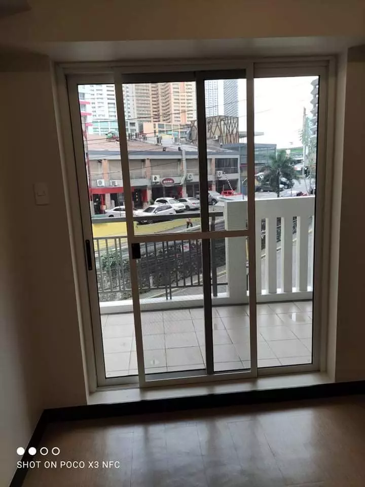 Sheridan Towers 2 bedroom — 2 Bedrooms in Sheridan, Mandaluyong, Metro Manila — Photo 6