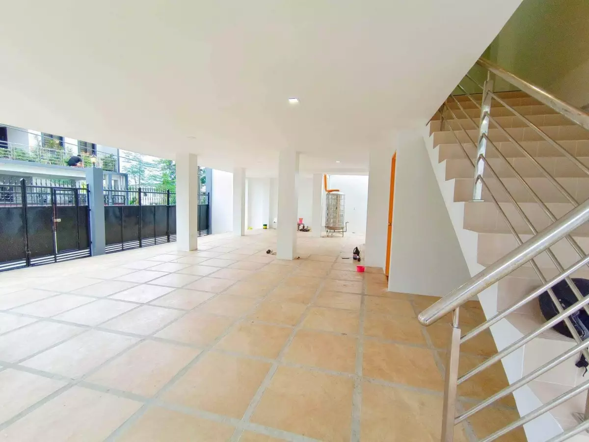 Open photo 12 of 13 — 3-Storey Modern House and Lot with 4-car Garage in Talamban, Cebu