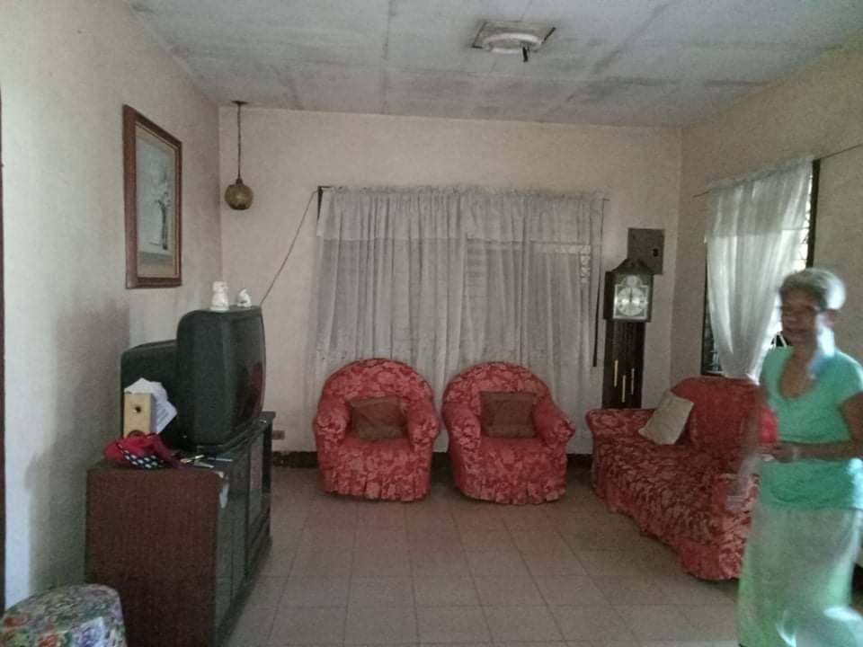 ONE STOREY OLD HOUSE FOR SALE  - photo 5