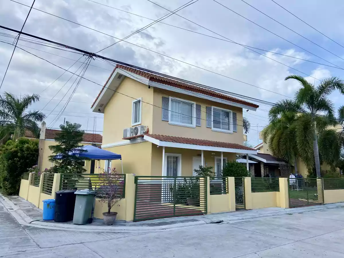 CAMELLA CORNER LOT