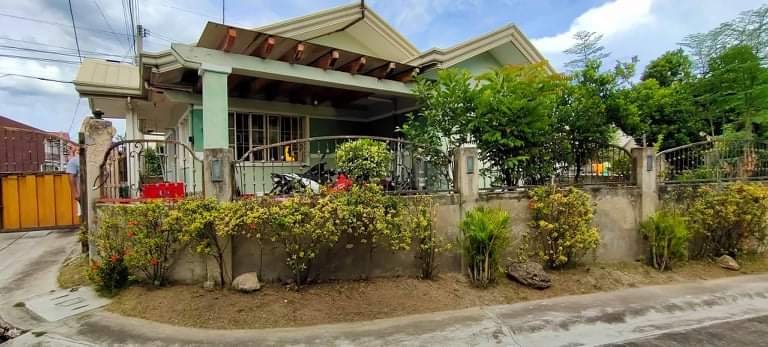 BUNGALOW House and Lot For Sale - photo 3