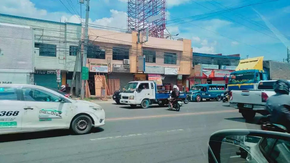 RUSH!! COMMERCIAL PROPERTY FOR SALE