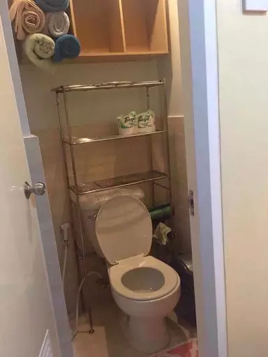 Studio at La Guardia Flats 2 FOR RENT! — Studio in Cebu City, Cebu, Philippines — Photo 6