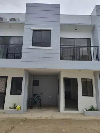 Townhouse for sale in Cebu City — Townhouse in Lucio Lopez Drive, Cebu City, Cebu — Photo 2