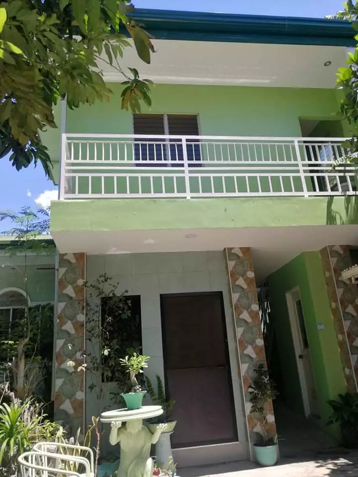 House and lot in Talisay - photo 3
