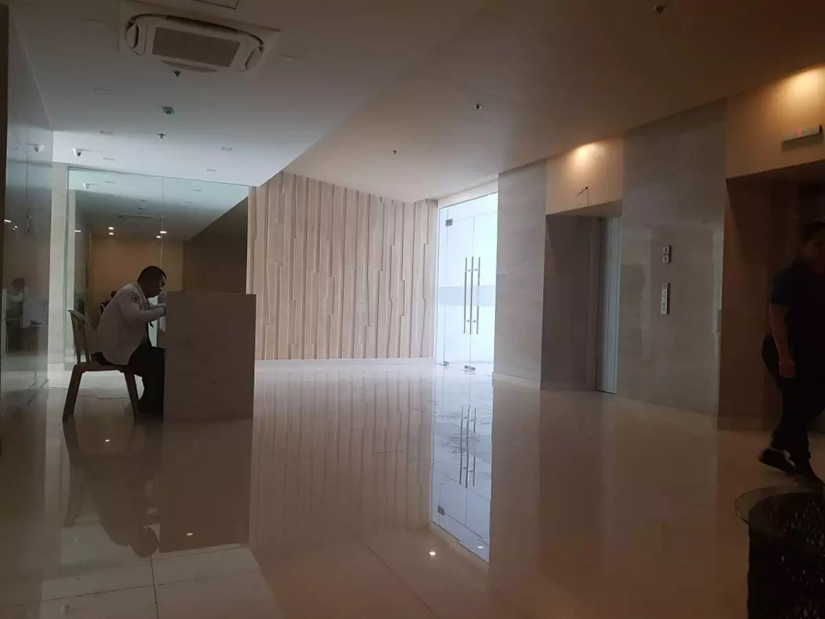 Ready for occupancy studio at Casa Mira Labangon — Studio in Labangon, Cebu City — Photo 7