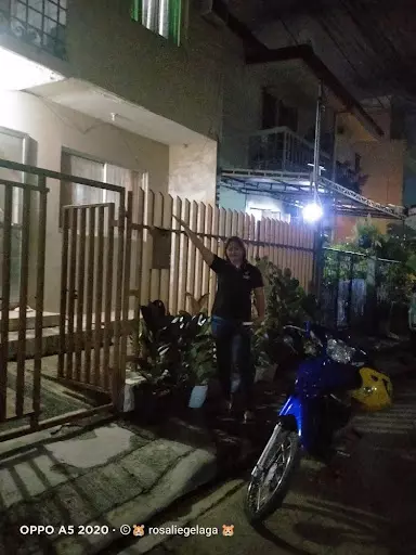 Open photo 15 of 16 — RUSH HOUSE FOR SALE WITH ATS???
PALM HEIGHTS SUBD.

77 sq.meter
81 floor area
3 bedrooms
3 Toilet and bath
2 cars park

2M downp?yment
Then balance 2yrs to pay with PDC