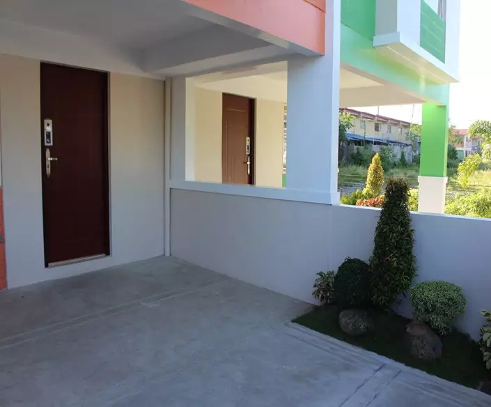 ELLISTON PLACE - COMPLETE FINISH TOWNHOUSE - photo 3