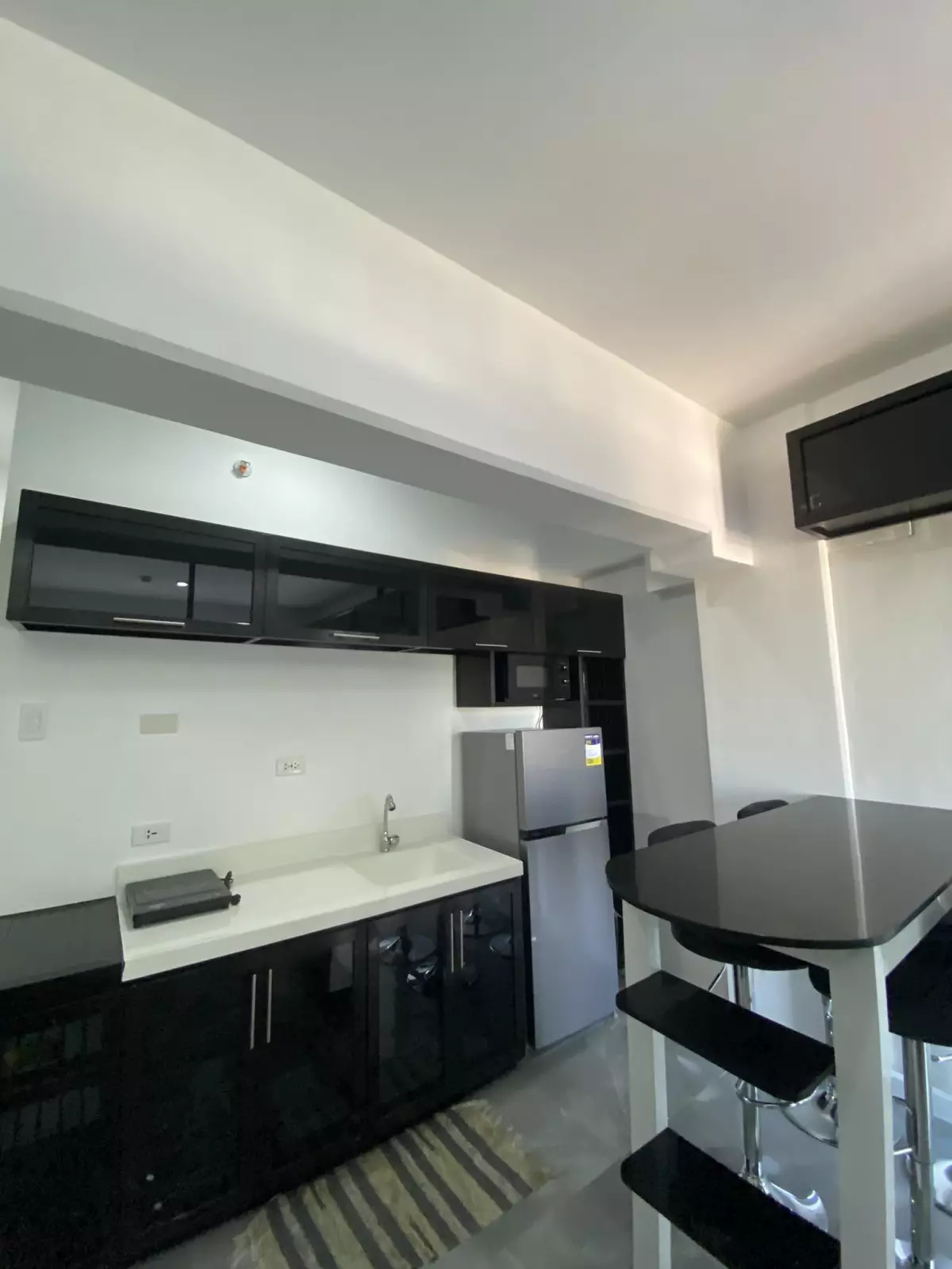 Open photo 15 of 21 — Royal oceancrest 1 bedroom condominium fully funished unit