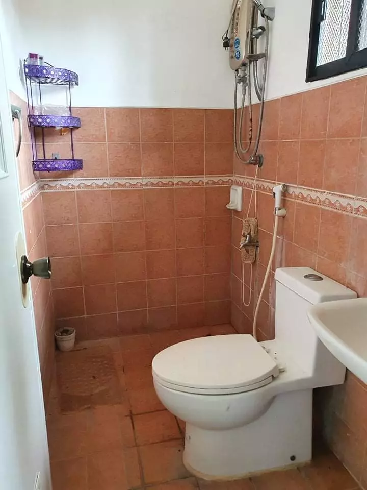 FOR RENT La Cassandra House and Lot with Extra Lot - photo 6