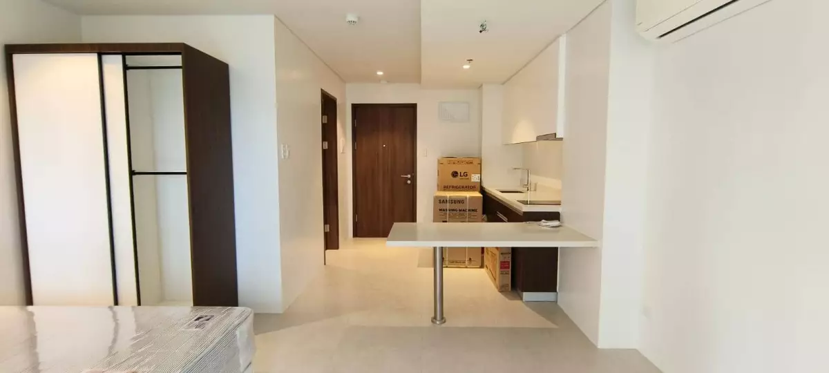 Tambuli Condo Cebu For Sale — Studio in Maribago, Mactan Island, Lapu-lapu — Photo 4