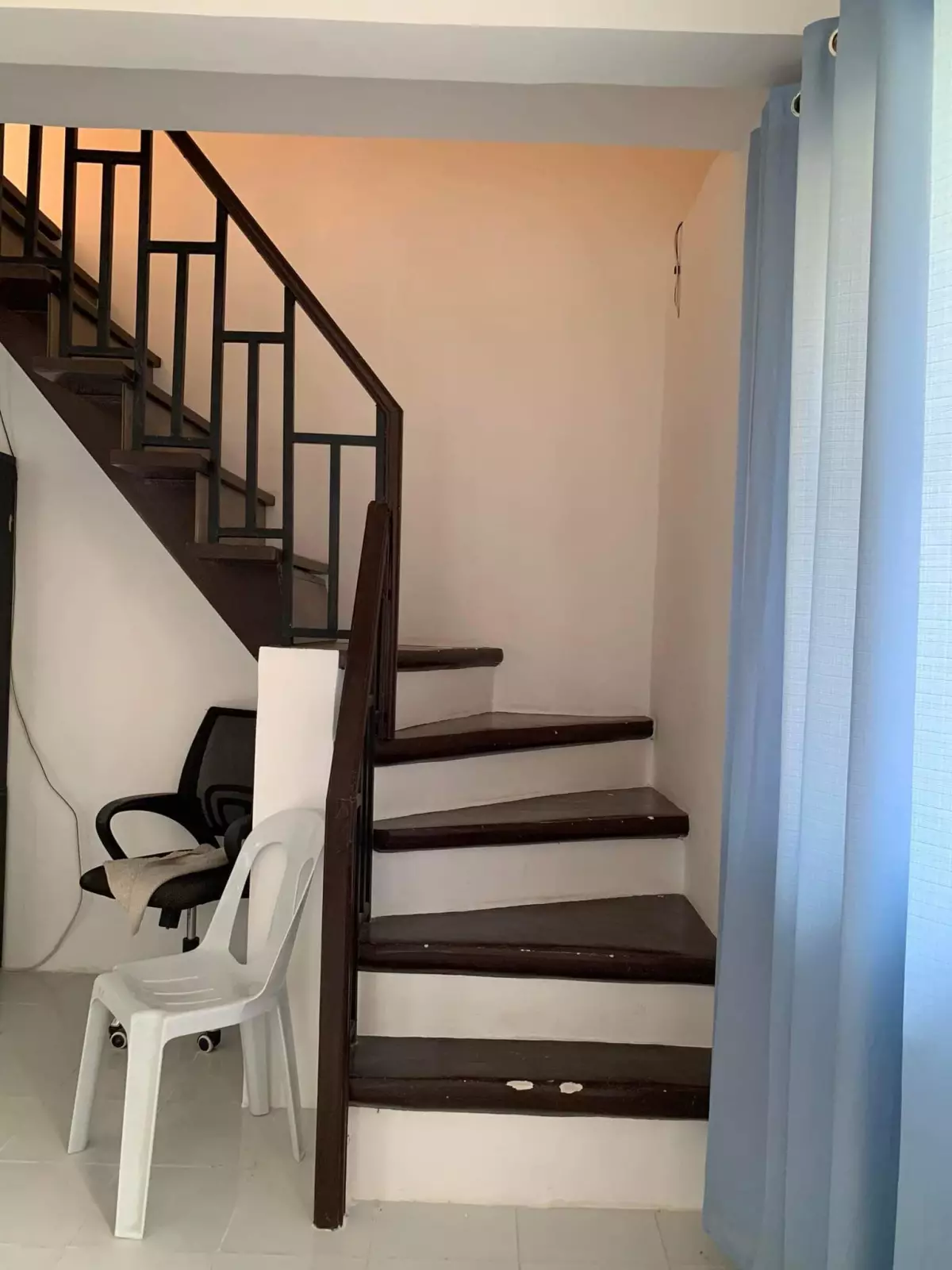 Spacious Corner Townhouse For Sale - photo 7