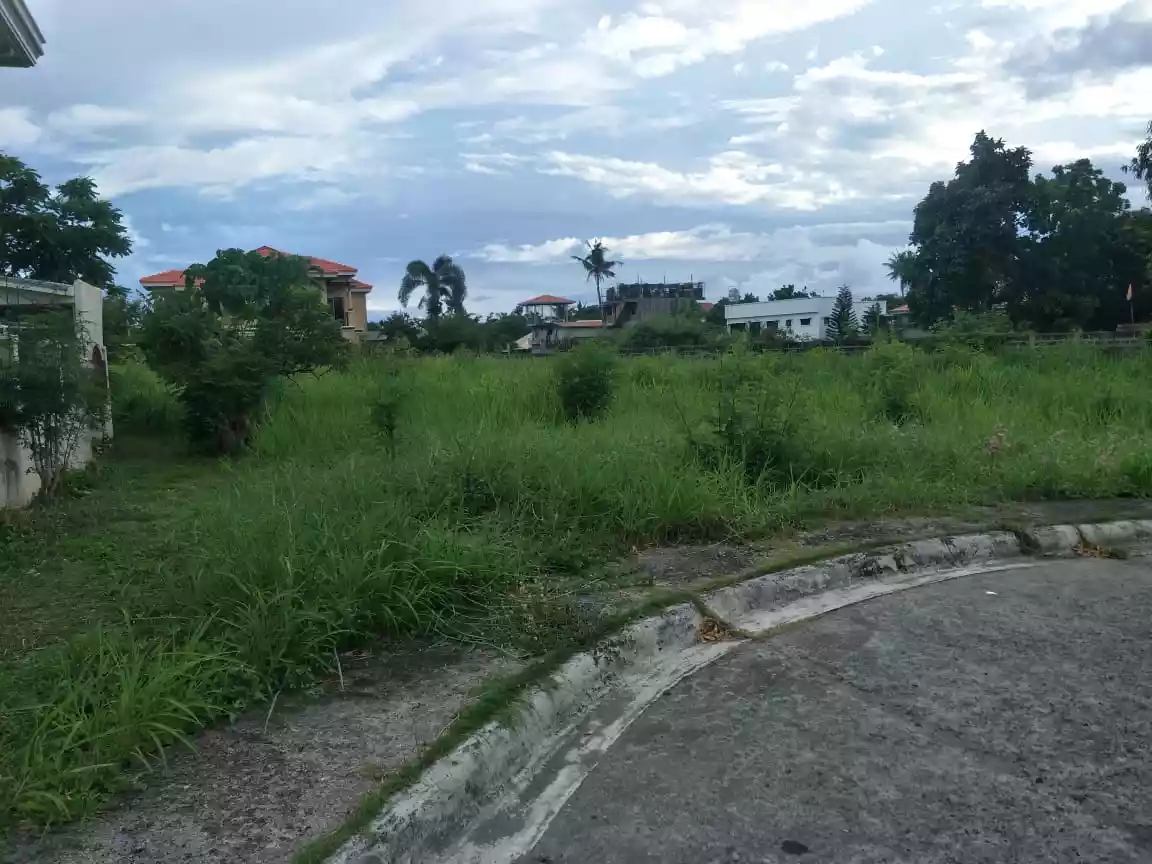 Residential lot for sale in Corona Del Mar Talisay City — Residential Lot in Pooc, Talisay, Cebu — Photo 3