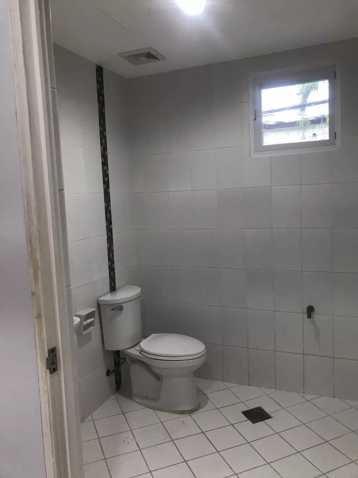 4 Bedrooms Townhouse for Rent — Townhouse in Cebu, Philippines — Photo 5