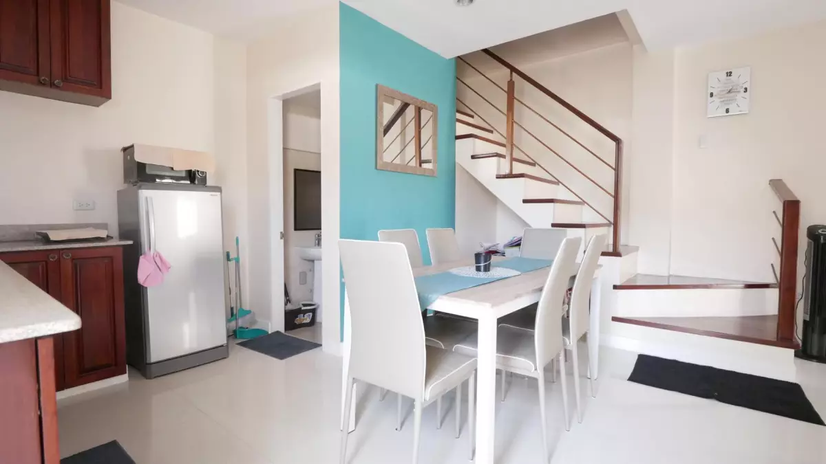 Open photo 11 of 15 — Fully-Furnished 3BR, 3T&B House & Lot Alberlyn TALISAY CEBU