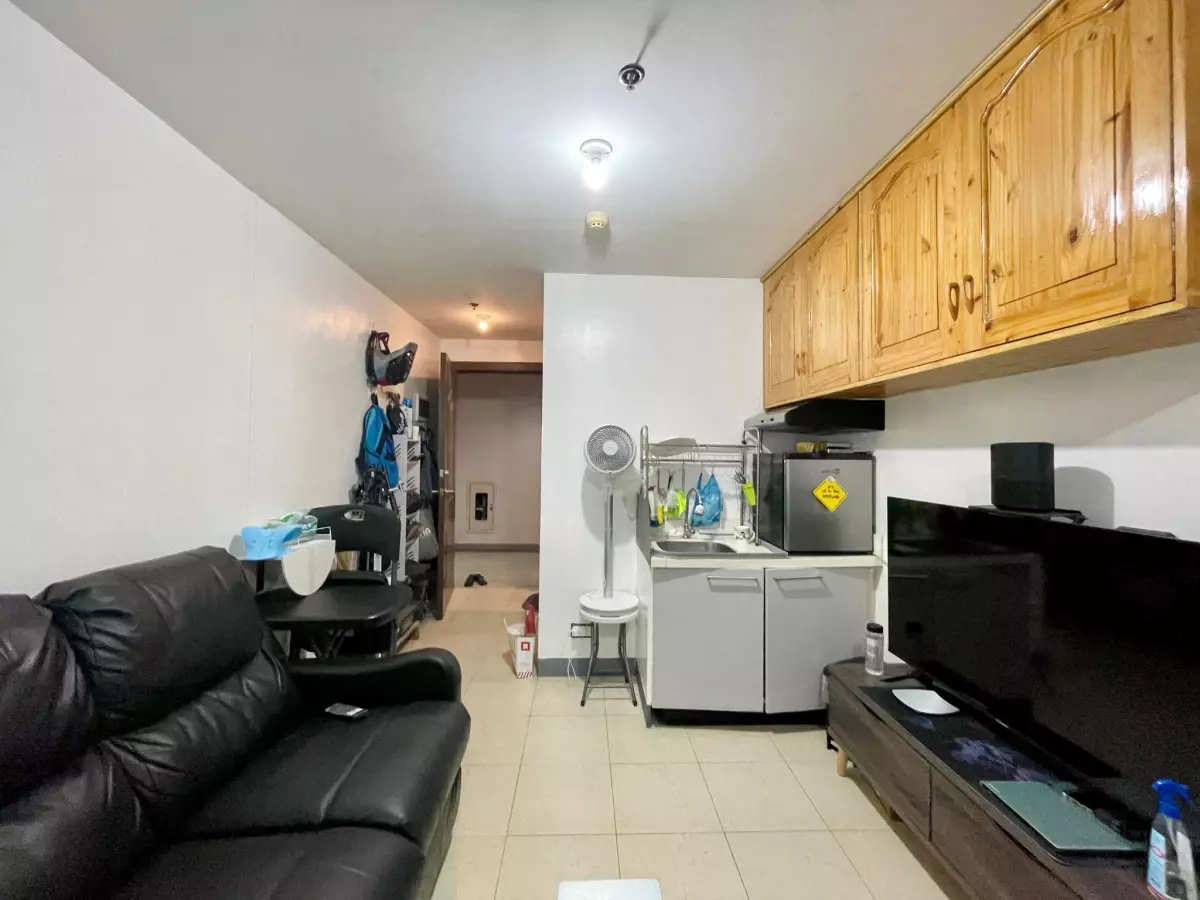 COZY 1BR UNIT FOR SALE at Ridgewood Towers   - photo 5