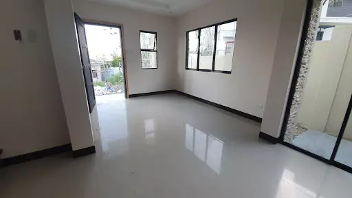Open photo 79 of 121 — 4BR For Assume in Luana Dos