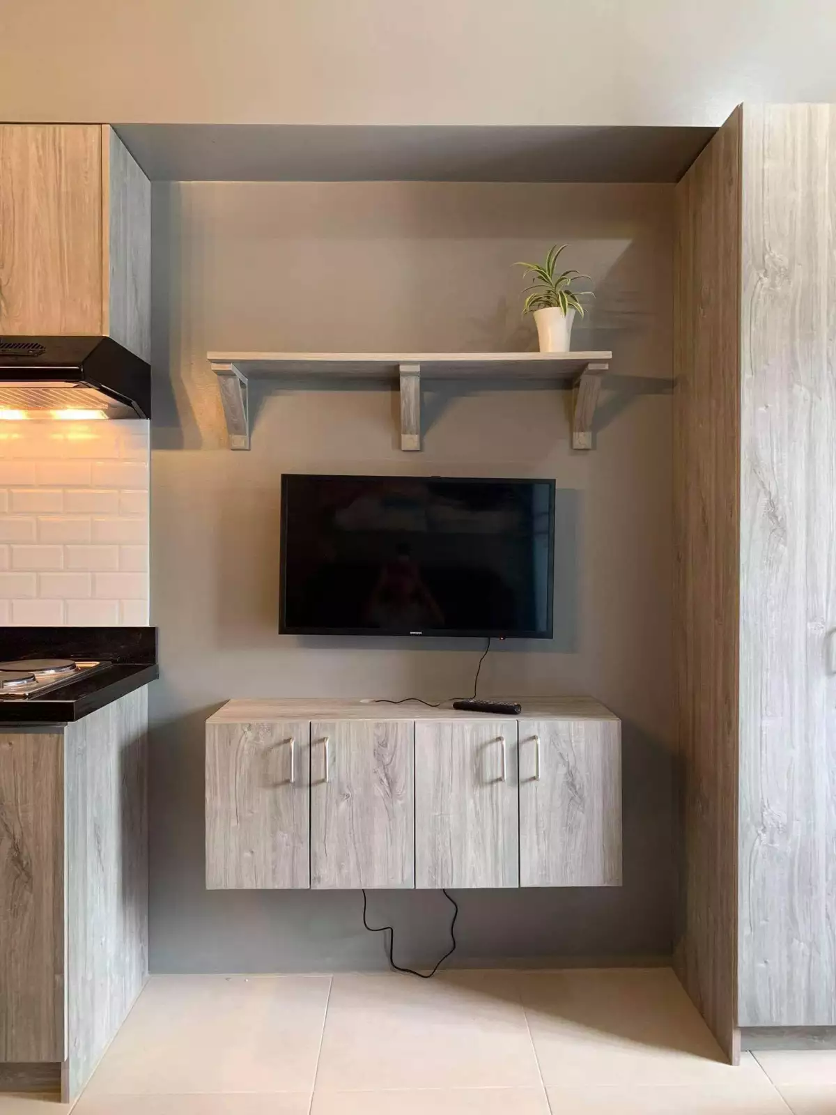 Condominium — Studio in Lahug, Cebu City, Cebu — Photo 3
